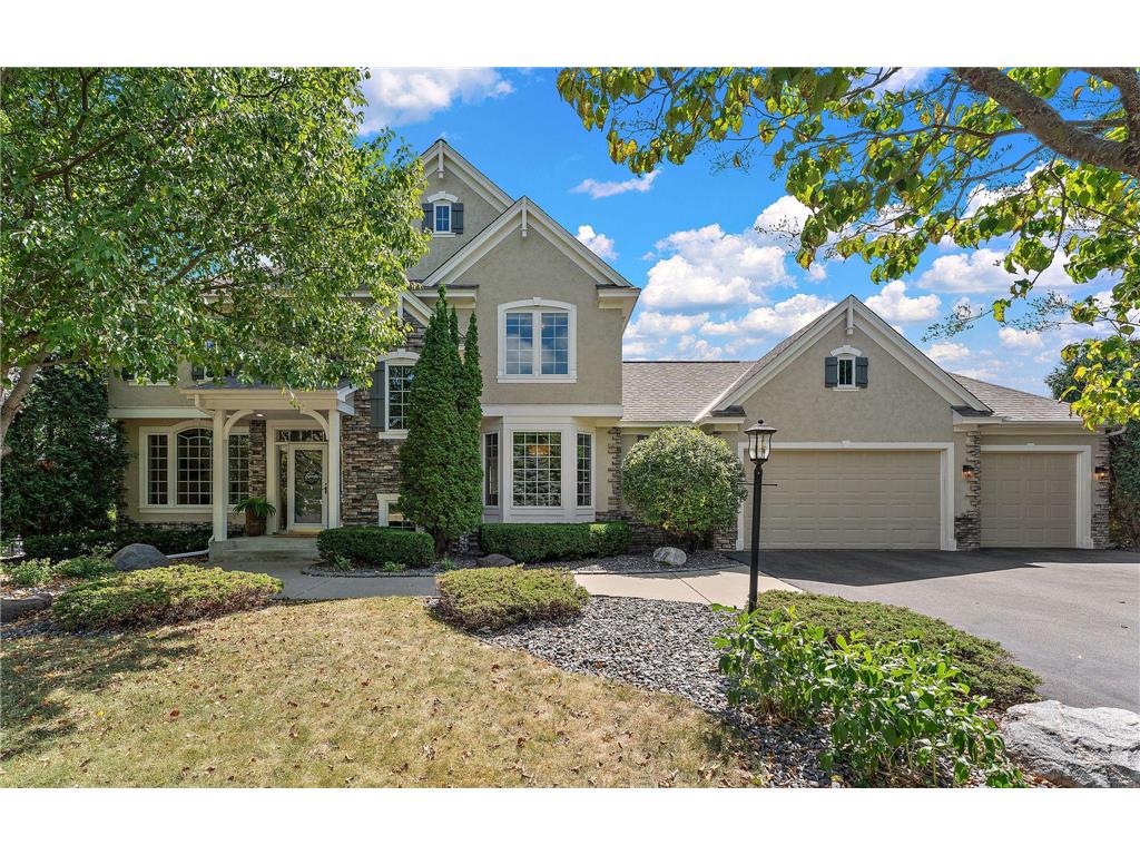 3749 Fairway Drive Woodbury, MN 55125-5019